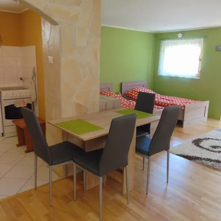 Vitez Apartman Apartament *